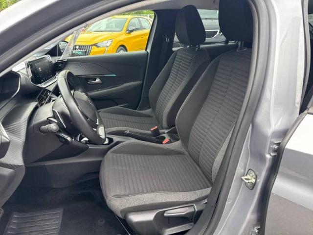Peugeot 208 image 6
