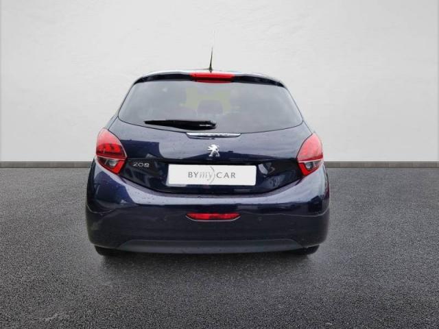 Peugeot 208 image 1