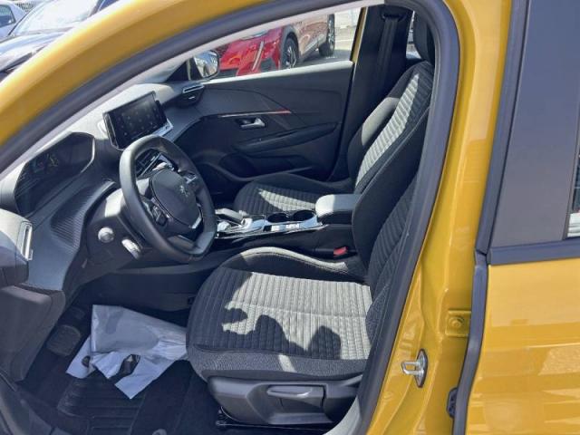 Peugeot 208 image 7