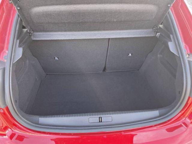 Peugeot 208 image 4