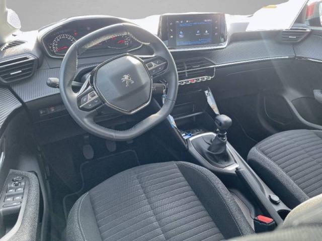 Peugeot 208 image 5