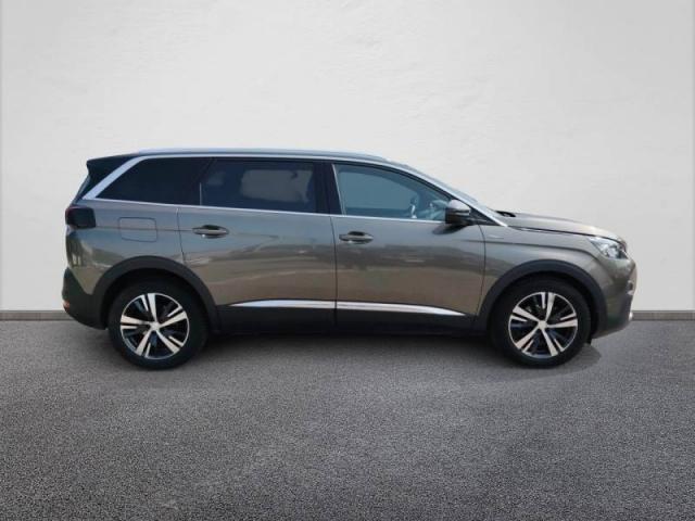 Peugeot 5008 image 4