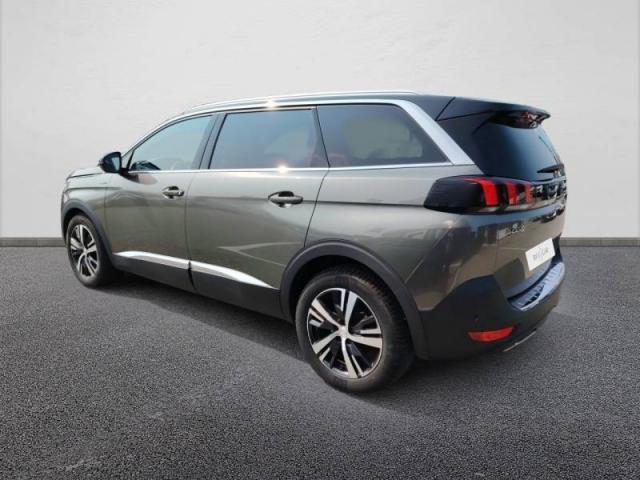 Peugeot 5008 image 6