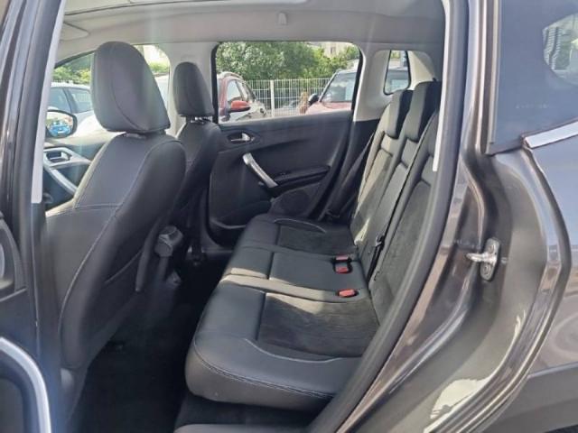 Peugeot 2008 image 1