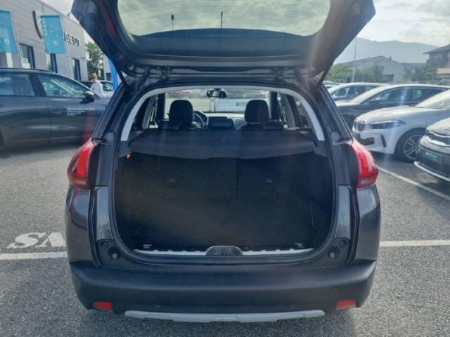 Peugeot 2008 image 2