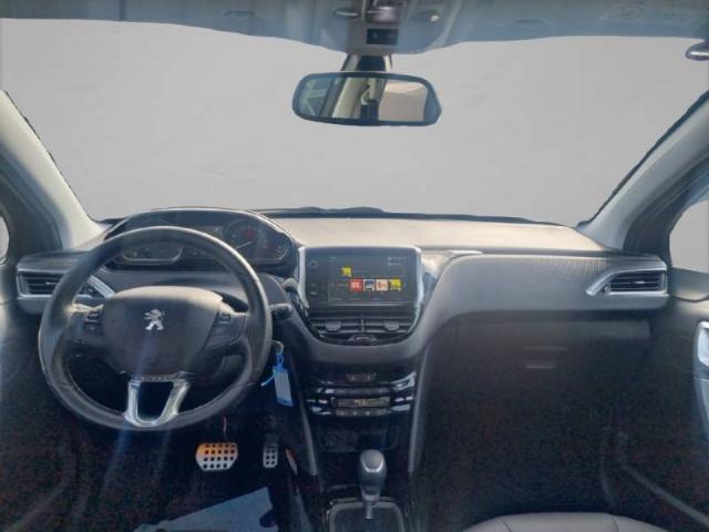 Peugeot 2008 image 7