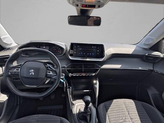 Peugeot 208 image 9