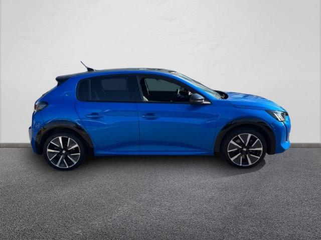 Peugeot 208 image 1