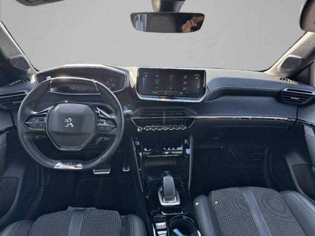 Peugeot 208 image 2