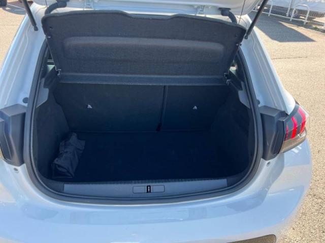 Peugeot 208 image 4