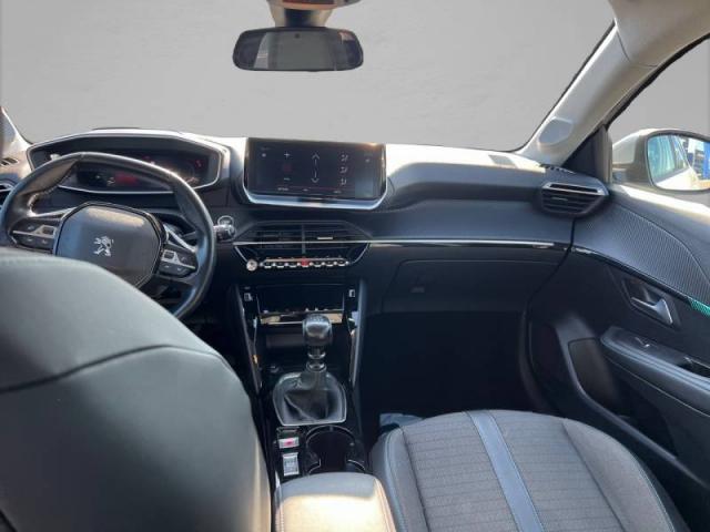 Peugeot 208 image 9