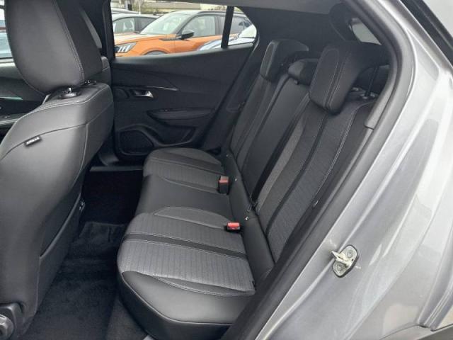 Peugeot 2008 image 9