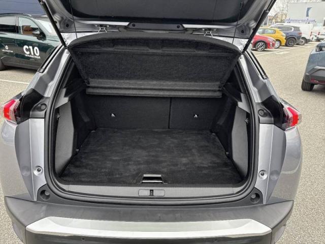 Peugeot 2008 image 8