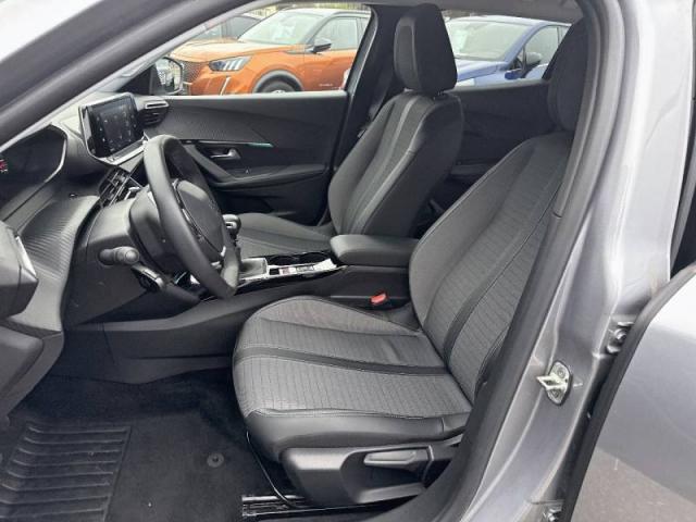 Peugeot 2008 image 6
