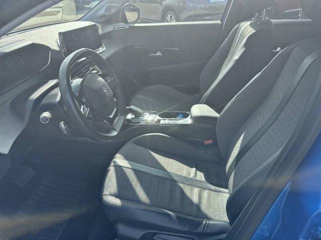 Peugeot 208 image 9