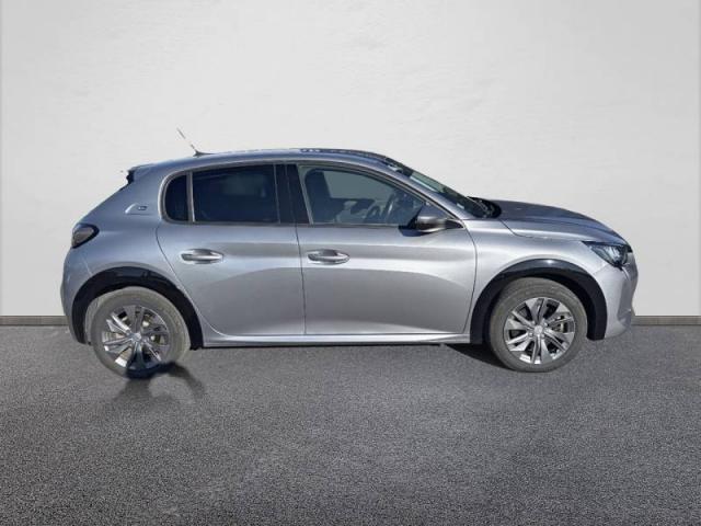 Peugeot 208 image 1