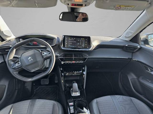 Peugeot 208 image 7