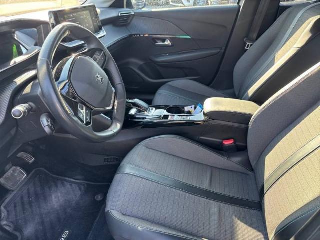 Peugeot 208 image 4