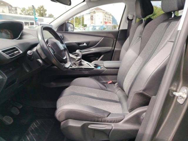 Peugeot 3008 image 3
