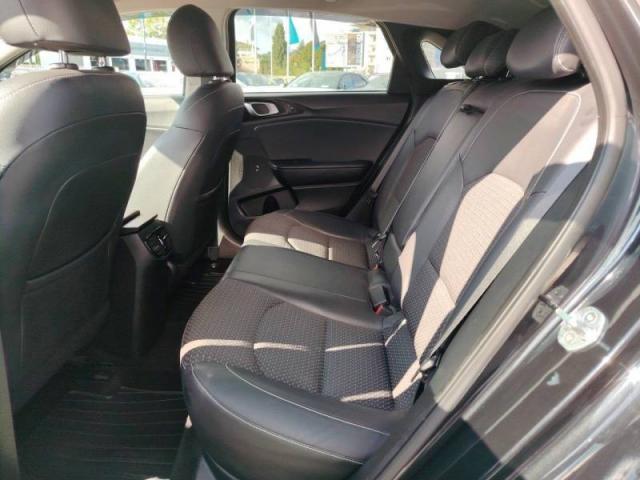 Kia Ceed image 9