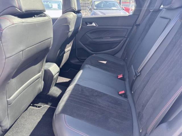 Peugeot 308 image 8
