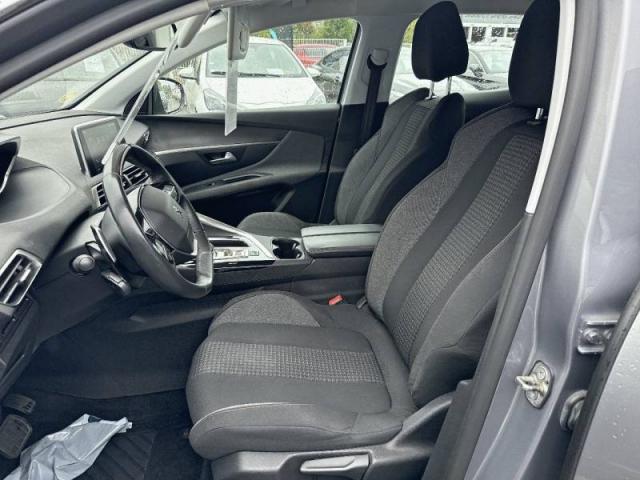 Peugeot 3008 image 9
