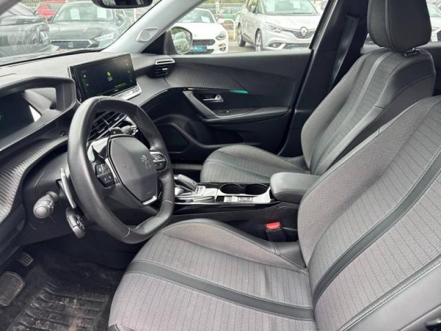 Peugeot 2008 image 3