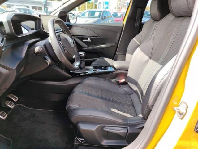 Peugeot 208 image 6