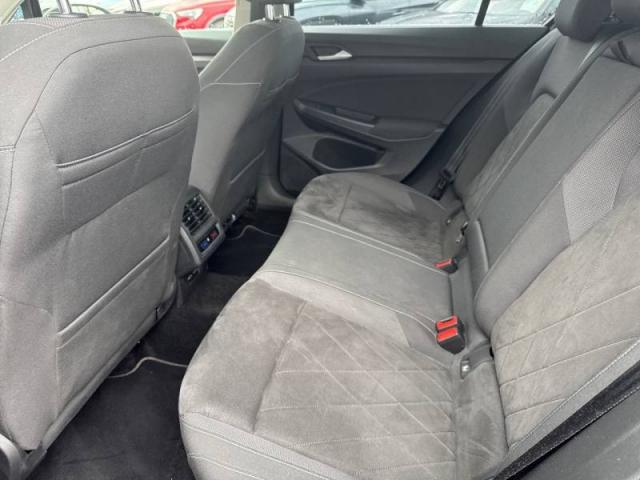 Volkswagen Golf image 8