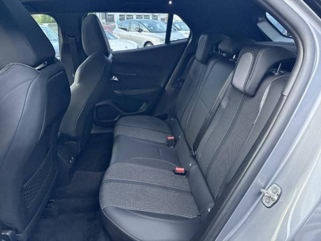 Peugeot 2008 image 2