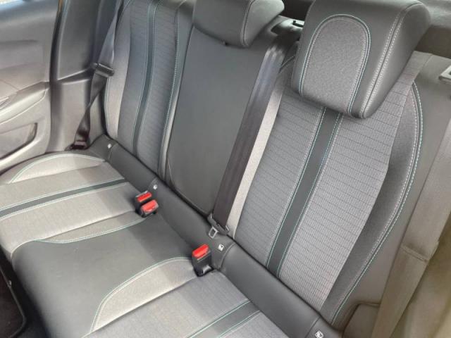 Peugeot 208 image 7