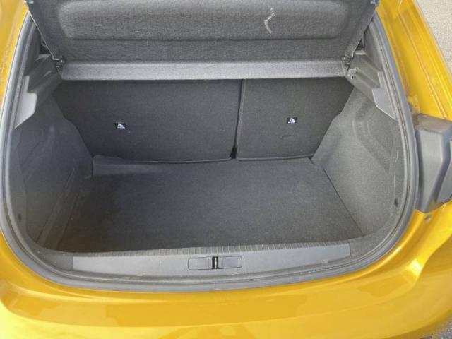 Peugeot 208 image 1