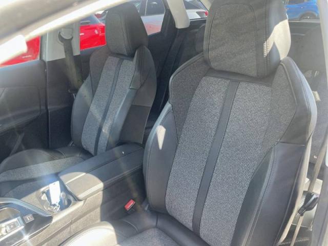 Peugeot 3008 image 9