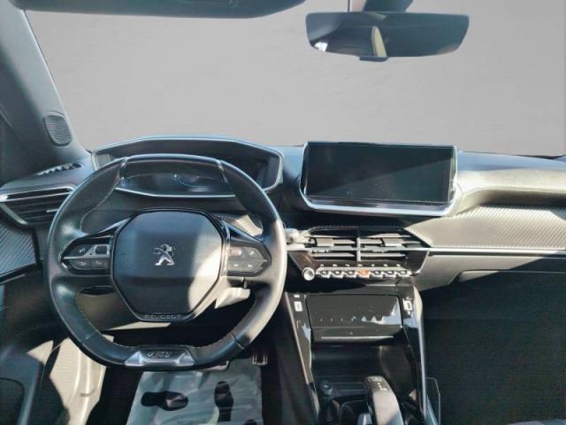 Peugeot 2008 image 7