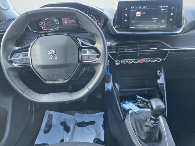 Peugeot 2008 image 9