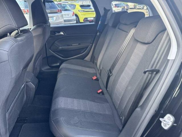 Peugeot 308 image 8