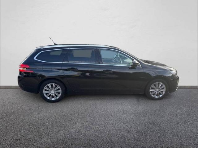 Peugeot 308 image 9