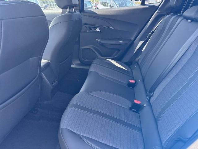 Peugeot 2008 image 4