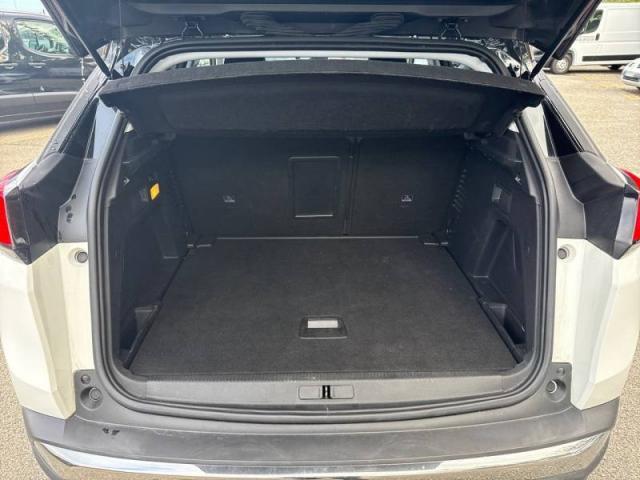 Peugeot 3008 image 2