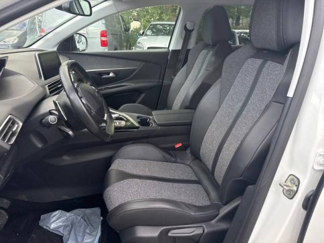 Peugeot 3008 image 8