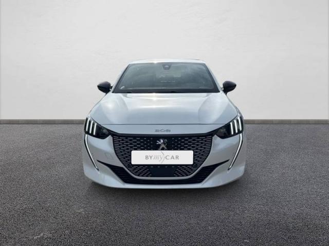 Peugeot 208 image 6