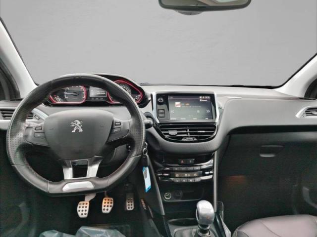 Peugeot 2008 image 7