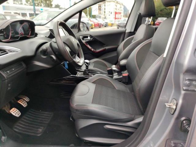 Peugeot 2008 image 6