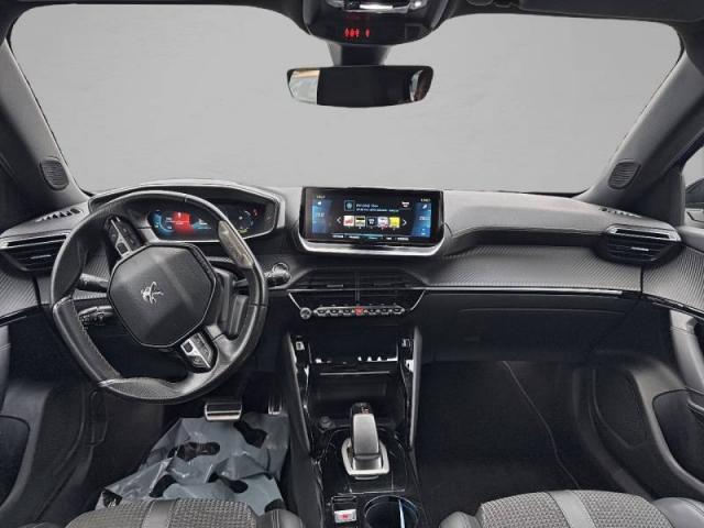 Peugeot 2008 image 8