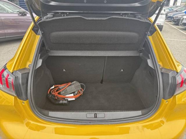Peugeot 208 image 5