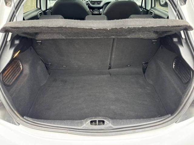 Peugeot 208 image 5