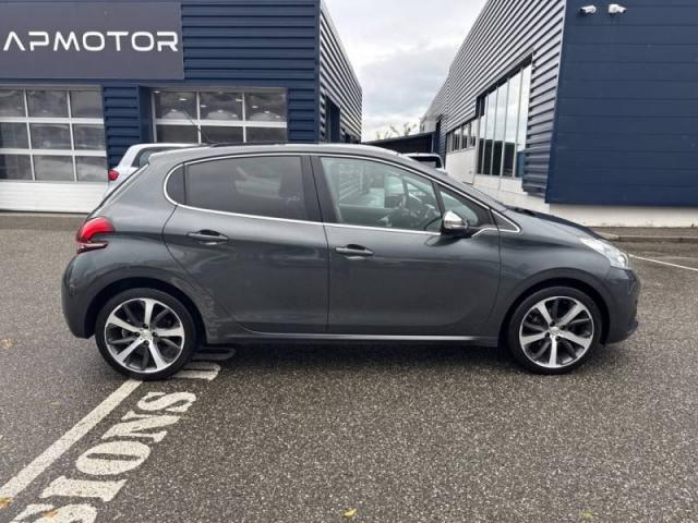 Peugeot 208 image 9