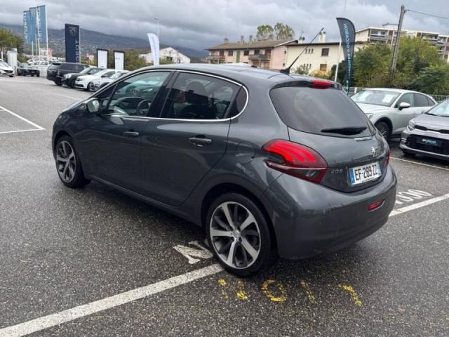 Peugeot 208 image 8