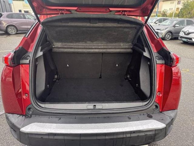 Peugeot 2008 image 2