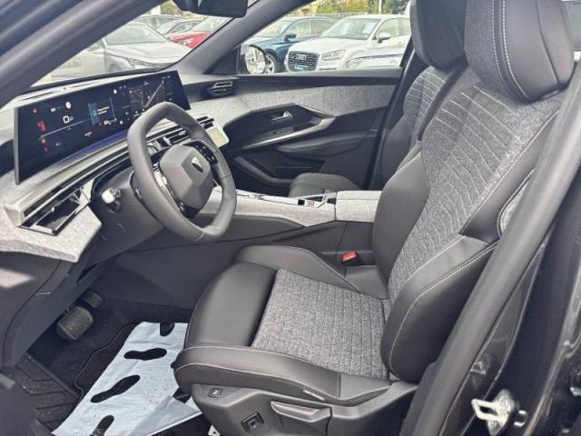 Peugeot 3008 image 2